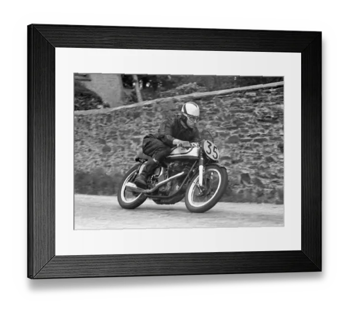 Framed Print : Jimmy Drysdale (Norton) 1955 Senior Manx Grand Prix Framed Print : Jimmy Drysdale (Norton) 1955 Senior Manx Grand Prix