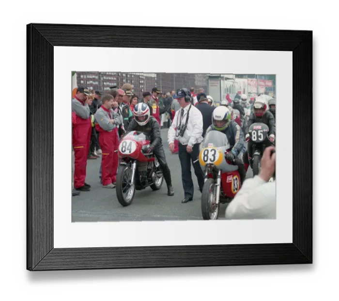 Framed Print : Michael Hull (Norton) & Dennis Christian (Ducati) 1995 Classic Parade Framed Print : Michael Hull (Norton) & Dennis Christian (Ducati) 1995 Classic Parade