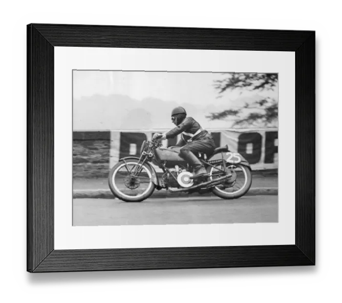 Framed Print : Gordon Burney (Guzzi) 1935 Lightweight TT Framed Print : Gordon Burney (Guzzi) 1935 Lightweight TT