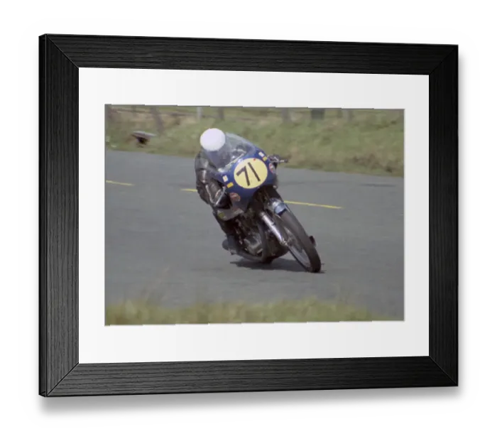 Framed Print : Graham Penny (Honda) 1972 Senior TT Framed Print : Graham Penny (Honda) 1972 Senior TT