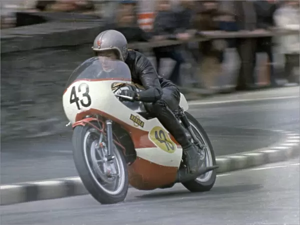 Jeff Wade (Yamaha) 1972 Senior TT