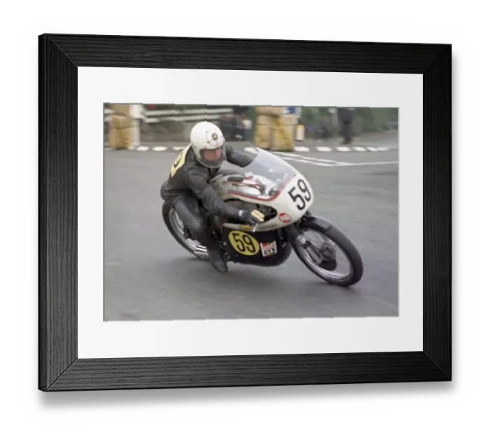 Framed Print : Carl Ward (Norton) 1971 Senior TT Framed Print : Carl Ward (Norton) 1971 Senior TT