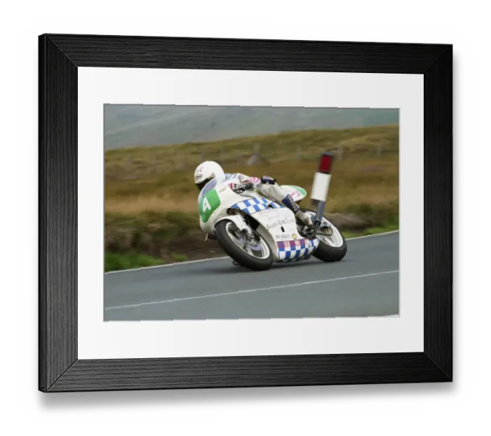 Framed Print : Chris Cannell (Pergola Yamaha) 1995 Lightweight Manx Grand Prix Framed Print : Chris Cannell (Pergola Yamaha) 1995 Lightweight Manx Grand Prix