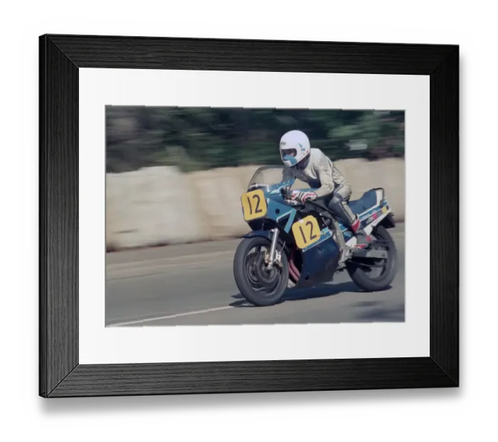 Framed Print : Brian Appleton (Suzuki) 1987 Senior Manx Grand Prix Framed Print : Brian Appleton (Suzuki) 1987 Senior Manx Grand Prix