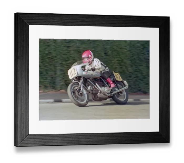 Framed Print : Simon Morris (Ducati) 1987 Senior Manx Grand Prix