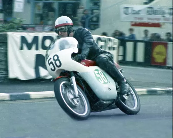 Graham Morton (Ducati) 1968 Lightweight Manx Grand Prix
