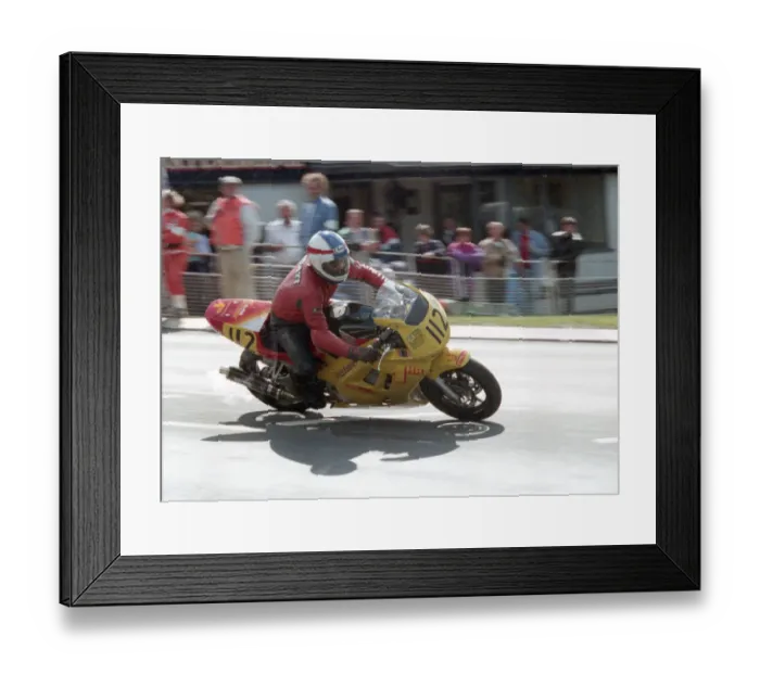 Framed Print : Peter Thornton (Honda) 1996 Senior Manx Grand Prix Framed Print : Peter Thornton (Honda) 1996 Senior Manx Grand Prix