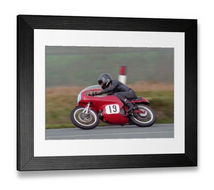 Framed Print : Grant Sellars (Aermacchi) 1996 Junior Classic Manx Grand Prix