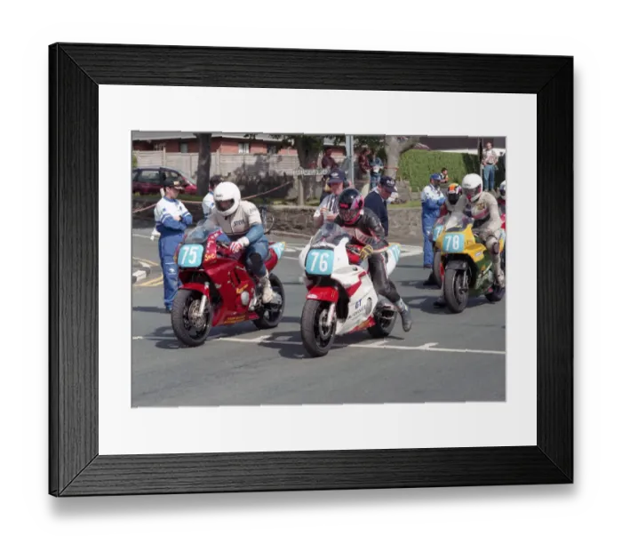 Framed Print : Steve Gilbert & Ivor Uren (Honda) 1996 Junior Manx Grand Prix