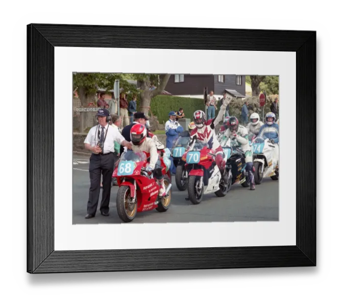 Framed Print : Brian Mateer (Yamaha) & Ray Bas (Honda) 1996 Junior Manx Grand Prix Framed Print : Brian Mateer (Yamaha) & Ray Bas (Honda) 1996 Junior Manx Grand Prix