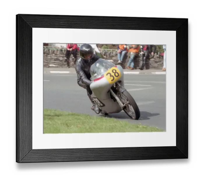 Framed Print : Grant Sellars (Norton) 1996 Senior Classic Manx Grand Prix Framed Print : Grant Sellars (Norton) 1996 Senior Classic Manx Grand Prix