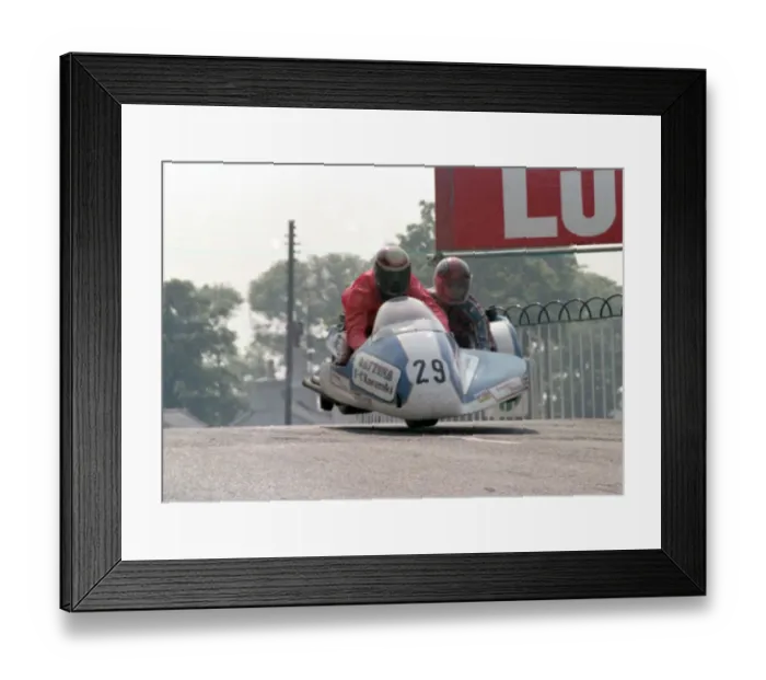 Framed Print : Derek Jones & Brian Ayres (Daytona Yamaha) 1978 Sidecar TT Framed Print : Derek Jones & Brian Ayres (Daytona Yamaha) 1978 Sidecar TT