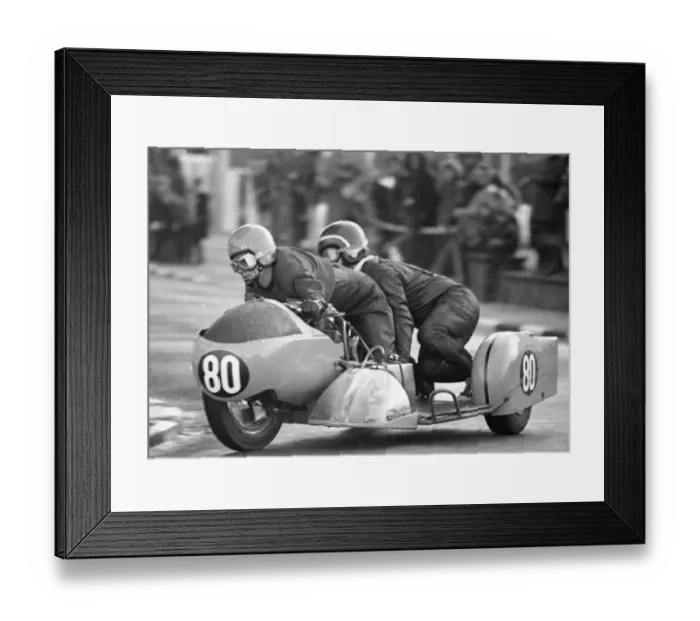 Framed Print : Geoff Davis & M A Mitchison (Triumph) 1972 500 Sidecar TT Framed Print : Geoff Davis & M A Mitchison (Triumph) 1972 500 Sidecar TT