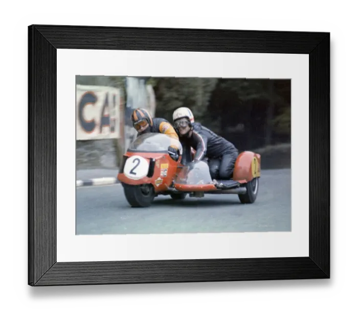 Framed Print : Roy Hanks & Jimmy Mann (BSA) 1972 750 Sidecar TT Framed Print : Roy Hanks & Jimmy Mann (BSA) 1972 750 Sidecar TT