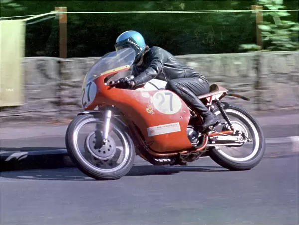Frank Rutter (Dearden Norton) 1972 Senior Manx Grand Prix