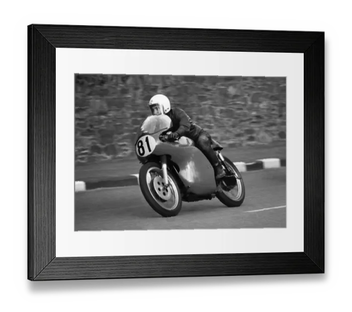 Framed Print : Barry Dickson (NGS Special) 1971 Senior Manx Grand Prix Framed Print : Barry Dickson (NGS Special) 1971 Senior Manx Grand Prix