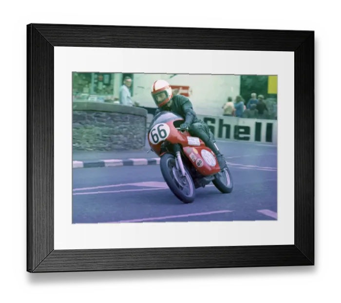 Framed Print : Peter Lovatt (Ducati) 1972 Junior Manx Grand Prix Framed Print : Peter Lovatt (Ducati) 1972 Junior Manx Grand Prix
