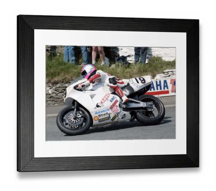 Framed Print : Steve Hislop (NRS Norton) 1992 Formua One TT Framed Print : Steve Hislop (NRS Norton) 1992 Formua One TT