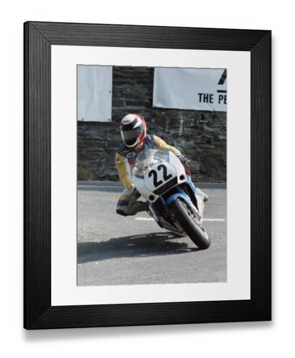 Framed Print : Shaun Harris (Suzuki) 1992 Senior TT Framed Print : Shaun Harris (Suzuki) 1992 Senior TT