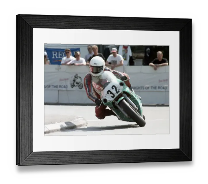 Framed Print : Mick Noblett (Honda) 1992 Senior TT Framed Print : Mick Noblett (Honda) 1992 Senior TT