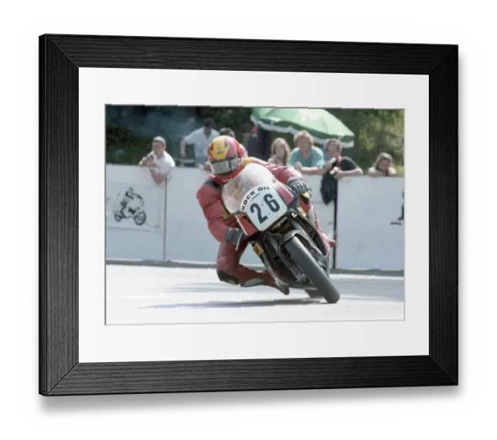 Framed Print : Allan McDonald (Honda) 1992 Senior TT Framed Print : Allan McDonald (Honda) 1992 Senior TT