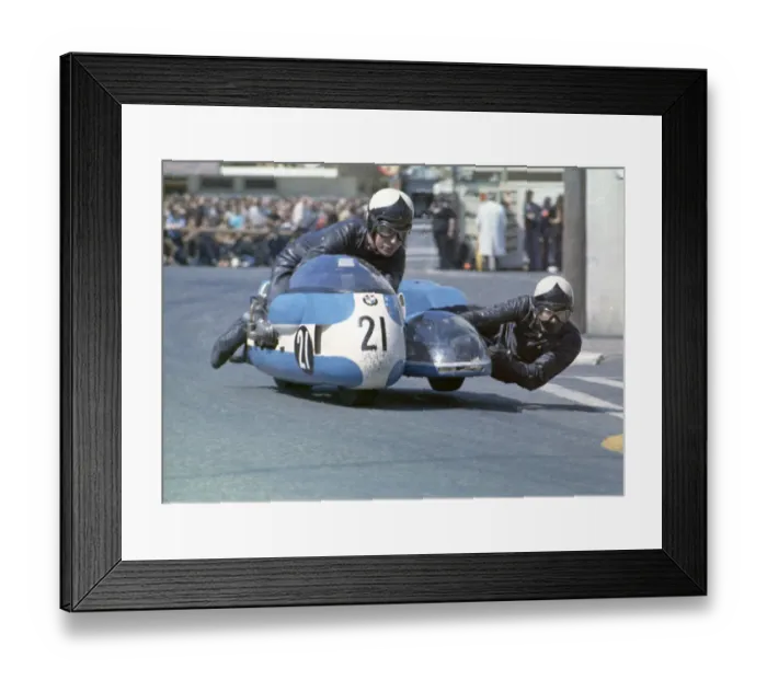Framed Print : Rob Williamson & John McPherson (BMW) 1973 500 Sidecar TT Framed Print : Rob Williamson & John McPherson (BMW) 1973 500 Sidecar TT