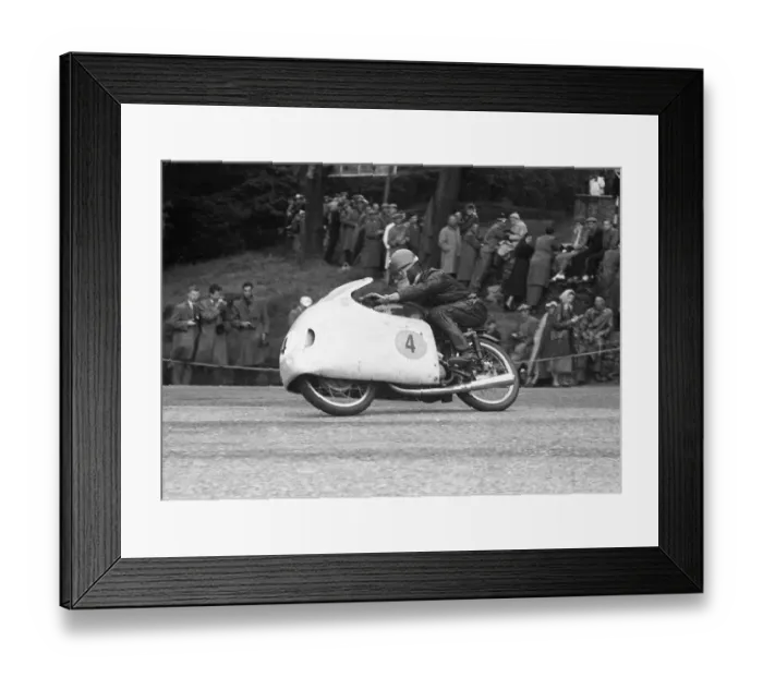 Framed Print : Luigi Taveri (MV) 1955 Ultra Lightweight TT Framed Print : Luigi Taveri (MV) 1955 Ultra Lightweight TT