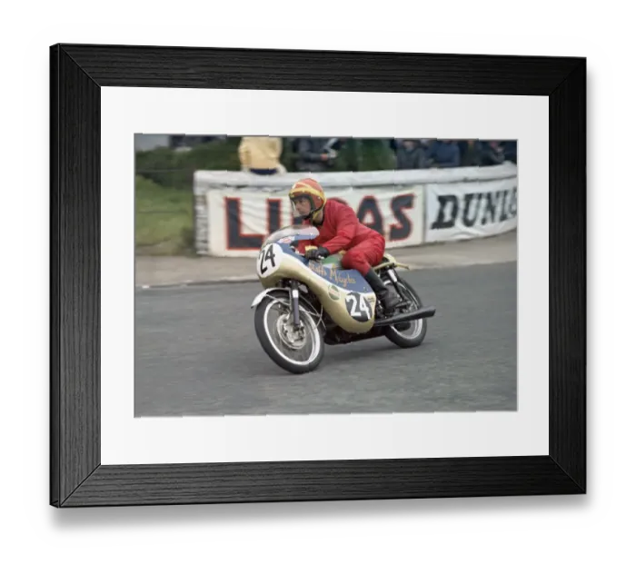 Framed Print : Jim Pearson (Honda) 1971 Ultra Lightweight TT Framed Print : Jim Pearson (Honda) 1971 Ultra Lightweight TT