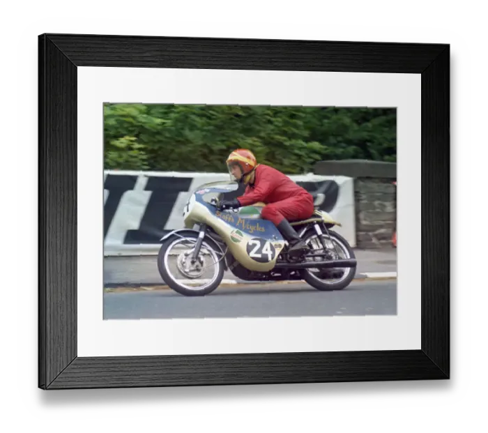 Framed Print : James Pearson (Honda) 1971 Ultra Lightweight TT Framed Print : James Pearson (Honda) 1971 Ultra Lightweight TT