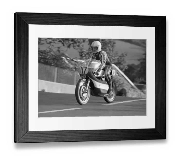 Framed Print : Keith Trubshaw (Dugdale Maxton Yamaha) 1975 Senior Manx Grand Prix