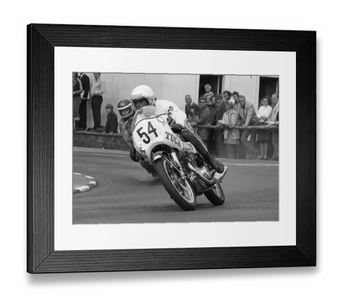 Framed Print : Stan Johnston (Honda) 1975 Senior Manx Grand Prix Framed Print : Stan Johnston (Honda) 1975 Senior Manx Grand Prix