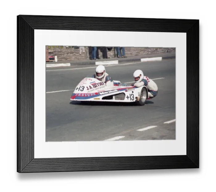 Framed Print : Geoff Rushbrook & B Smith (Yamaha) 1984 Sidecar TT