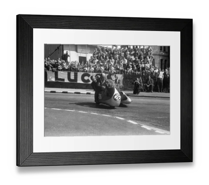 Framed Print : Cyril Smith & Eric Bliss (Norton) 1959 Sidecar TT Framed Print : Cyril Smith & Eric Bliss (Norton) 1959 Sidecar TT