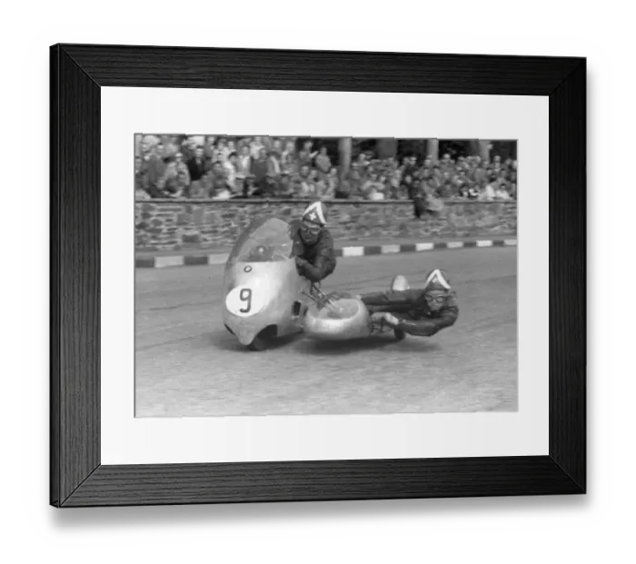 Framed Print : Florian Camathias & Hilmar Cecco (BMW) 1959 Sidecar TT Framed Print : Florian Camathias & Hilmar Cecco (BMW) 1959 Sidecar TT