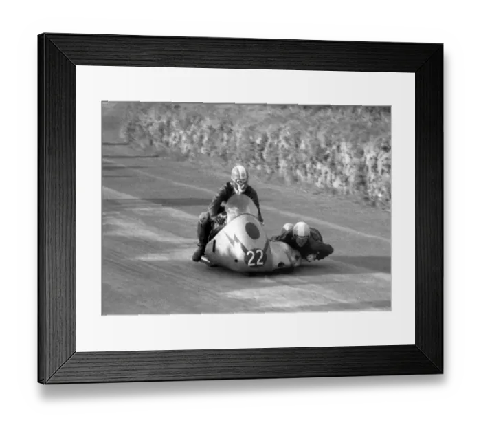 Framed Print : Fred Brindley & Jack Waugh (BSA) 1960 Sidecar TT Framed Print : Fred Brindley & Jack Waugh (BSA) 1960 Sidecar TT
