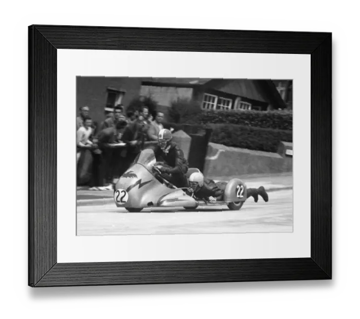 Framed Print : Fred Brindley & Jack Waugh (BSA) 1960 Sidecar TT Framed Print : Fred Brindley & Jack Waugh (BSA) 1960 Sidecar TT