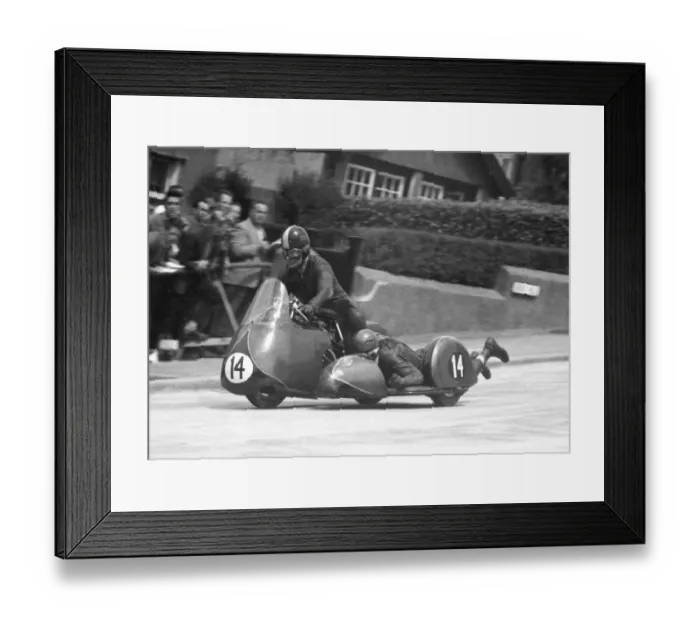 Framed Print : Brian Green & Danny Fynn (Norton) 1960 Sidecar TT