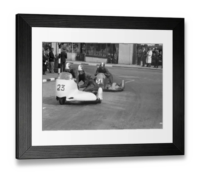 Framed Print : Pat Millard & A Tressland (Norton) and Fred Brindley & Framed Print : Pat Millard & A Tressland (Norton) and Fred Brindley &