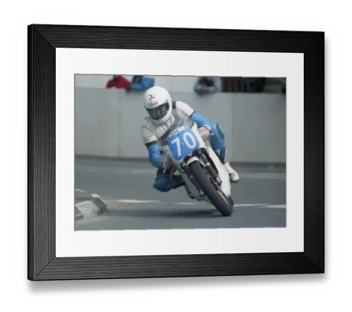 Framed Print : Tony Duncan (Yamaha) 1990 Junior Manx Grand Prix Framed Print : Tony Duncan (Yamaha) 1990 Junior Manx Grand Prix