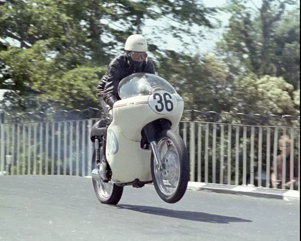 Stuart Graham (AJS) 1965 Junior TT