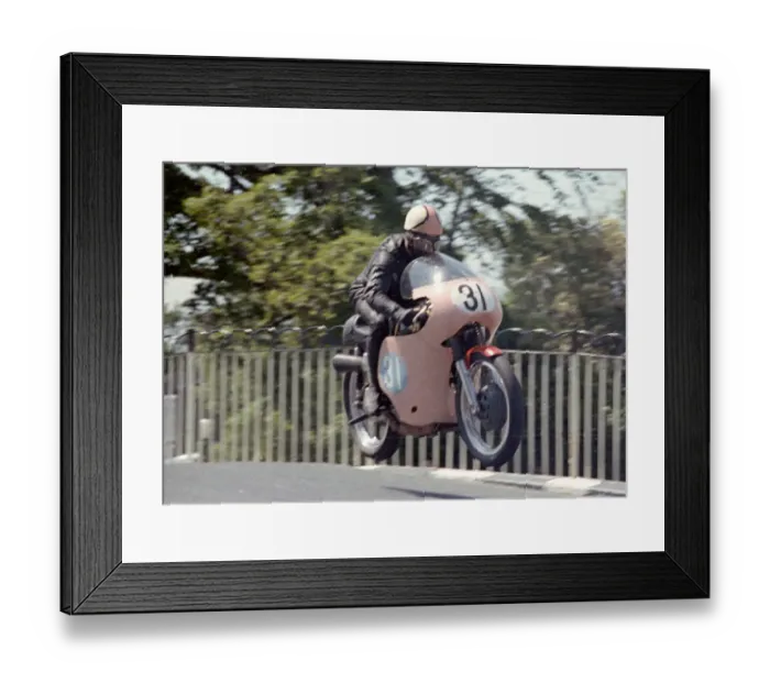 Framed Print : John Simmonds (AJS) 1965 Junior TT Framed Print : John Simmonds (AJS) 1965 Junior TT