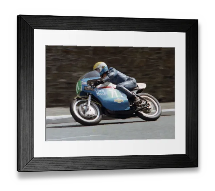 Framed Print : Chris Bond (Yamaha) 1979 Lightweight TT Framed Print : Chris Bond (Yamaha) 1979 Lightweight TT