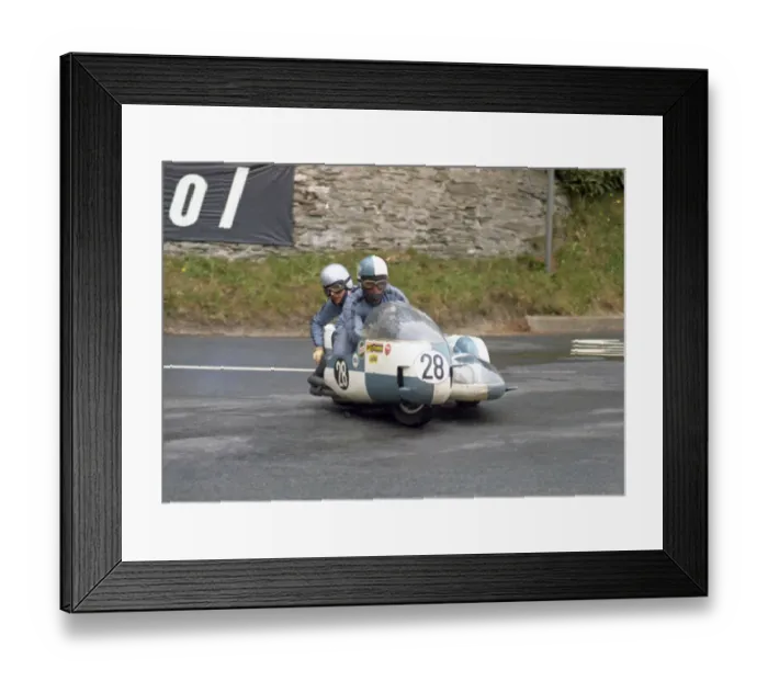 Framed Print : John Crick & D Senior (BSA) 1971 500 Sidecar TT Framed Print : John Crick & D Senior (BSA) 1971 500 Sidecar TT