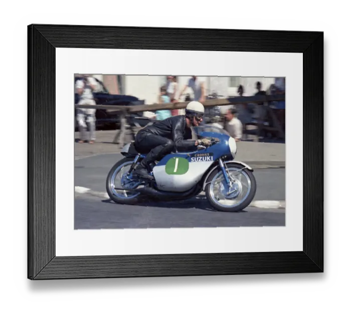 Framed Print : Malcolm Uphill (Crooks Suzuki) 1968 Lightweight TT Framed Print : Malcolm Uphill (Crooks Suzuki) 1968 Lightweight TT