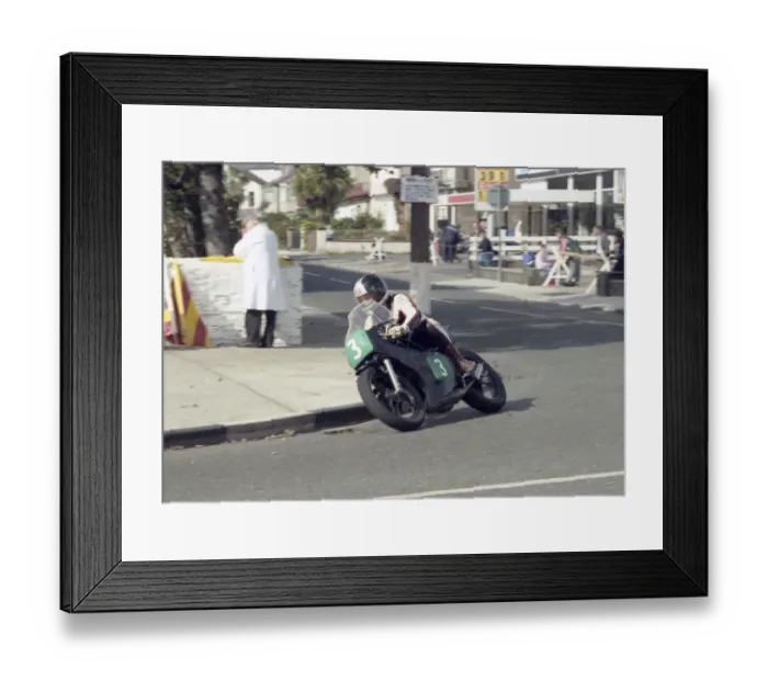 Framed Print : Mick Robinson (Yamaha) 1986 Lightweight Manx Grand Prix Framed Print : Mick Robinson (Yamaha) 1986 Lightweight Manx Grand Prix