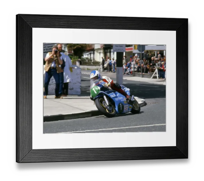 Framed Print : Steve Cull (Honda) 1986 Junior TT Framed Print : Steve Cull (Honda) 1986 Junior TT