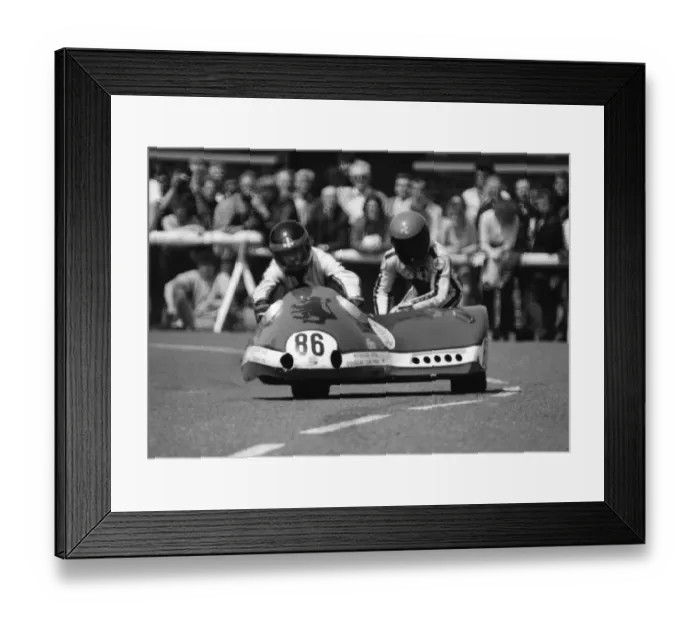 Framed Print : Bob Munro & Dicky Gale (Suzuki) 1986 Sidecar TT Framed Print : Bob Munro & Dicky Gale (Suzuki) 1986 Sidecar TT