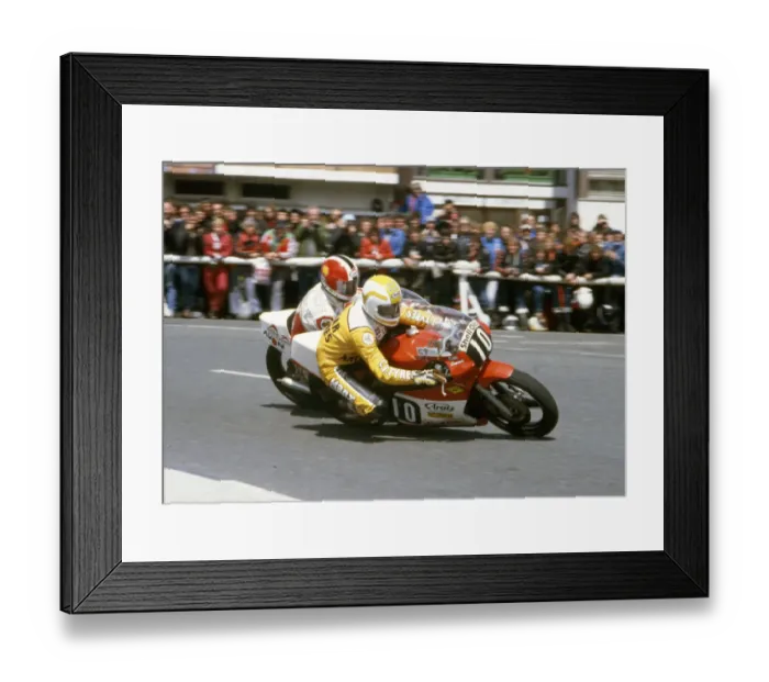 Framed Print : Eddie Laycock (Yamaha) 1986 Formula Two TT Framed Print : Eddie Laycock (Yamaha) 1986 Formula Two TT