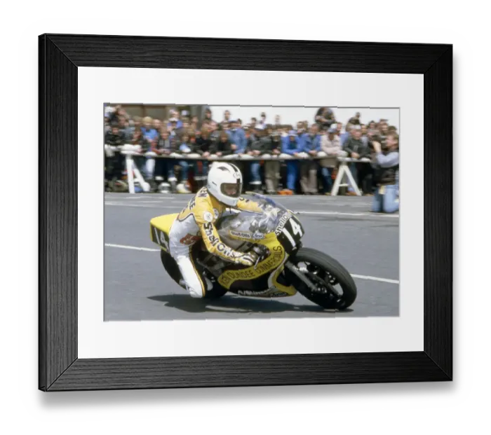 Framed Print : Robert Dunlop (Yamaha) 1986 Formula Two TT Framed Print : Robert Dunlop (Yamaha) 1986 Formula Two TT