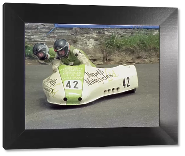 John Rutherford & Barrie Wallace (Kawasaki) 1986 Sidecar TT